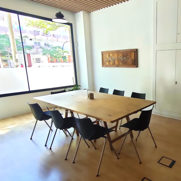 La tranquilidad de la Sala Taller en ANDA Cowork